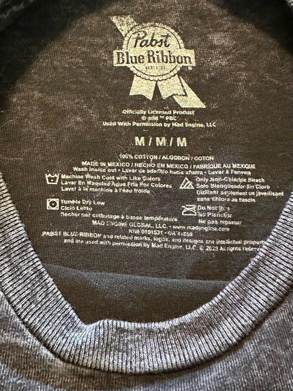 Pabst Blue Ribbon t-shirt unisex size Medium - Picture 4 of 4